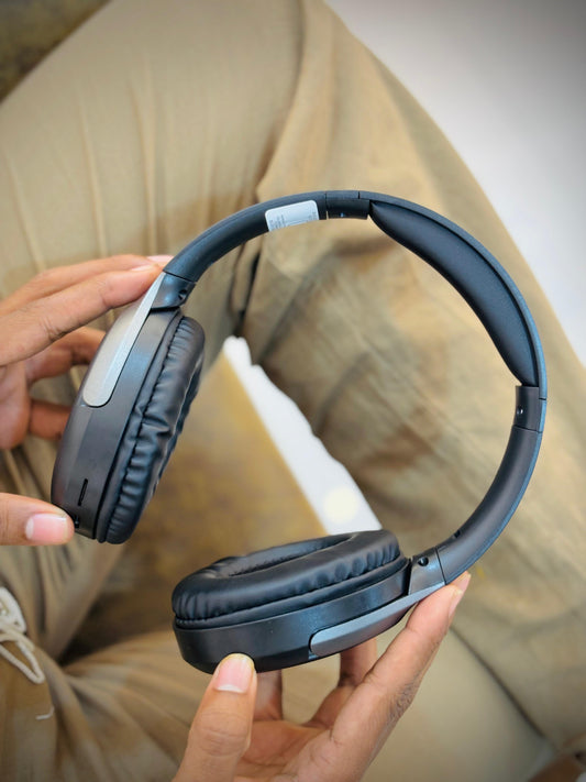 Boat headphone