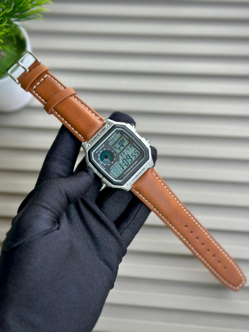 CASIO ILLUMINATOR LEATHER
