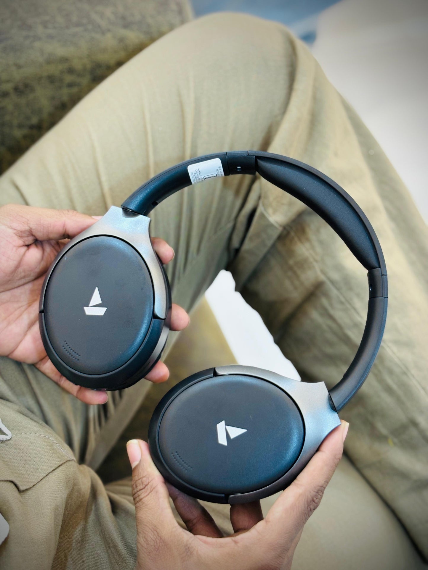 Boat headphone